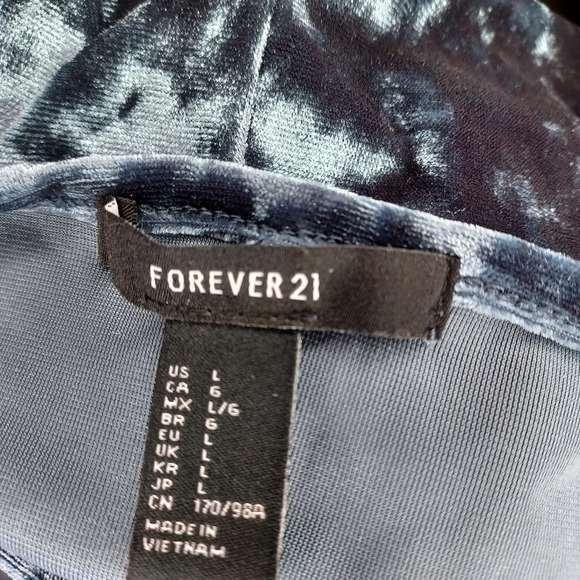 Forever 21 Spaghetti strap velour 90's dress - Picture 8 of 8